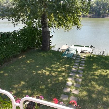 Tiszavirág Nyaralóház Szeged Esterno foto