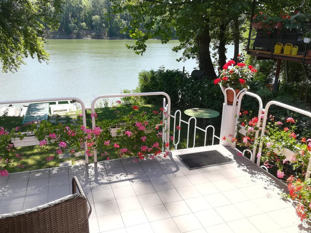 Tiszavirág Nyaralóház Szeged Esterno foto