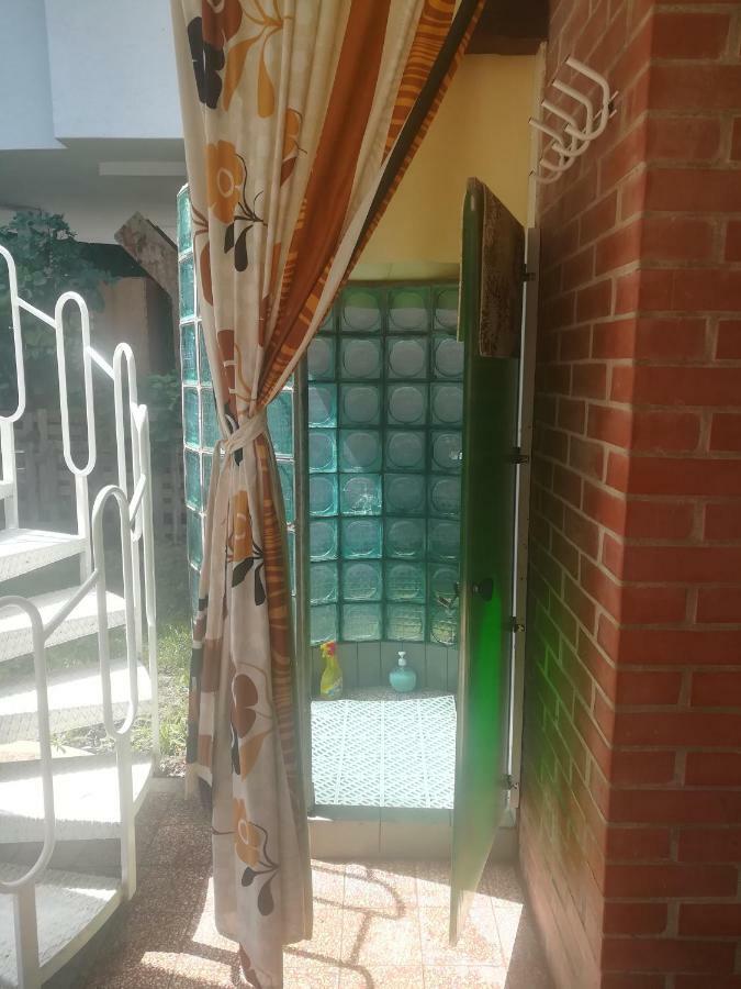 Tiszavirág Nyaralóház Szeged Esterno foto